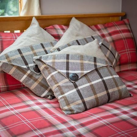 The Beeches Studio, Highlands Of Scotland ニュートンモア エクステリア 写真