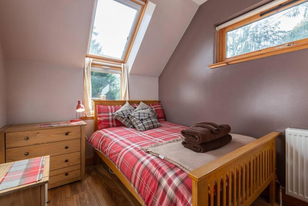 The Beeches Studio, Highlands Of Scotland ニュートンモア エクステリア 写真
