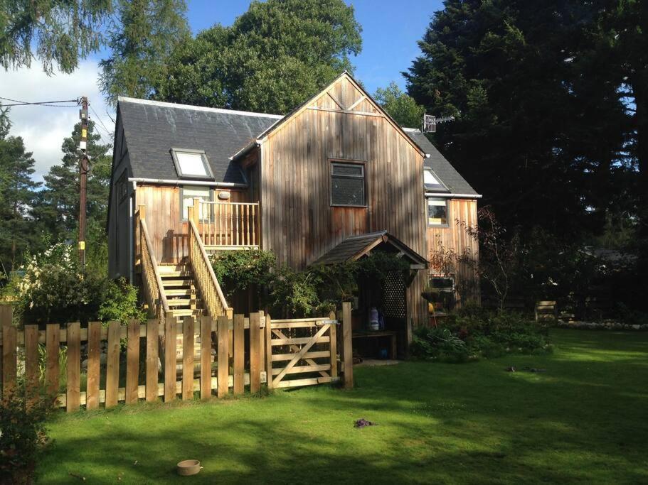 The Beeches Studio, Highlands Of Scotland ニュートンモア エクステリア 写真