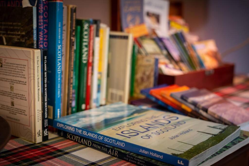 The Beeches Studio, Highlands Of Scotland ニュートンモア エクステリア 写真